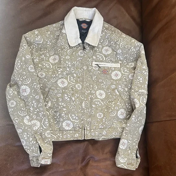 Dickies Beige Tan Floral Pattern Jacket NWOT - Picture 1 of 6
